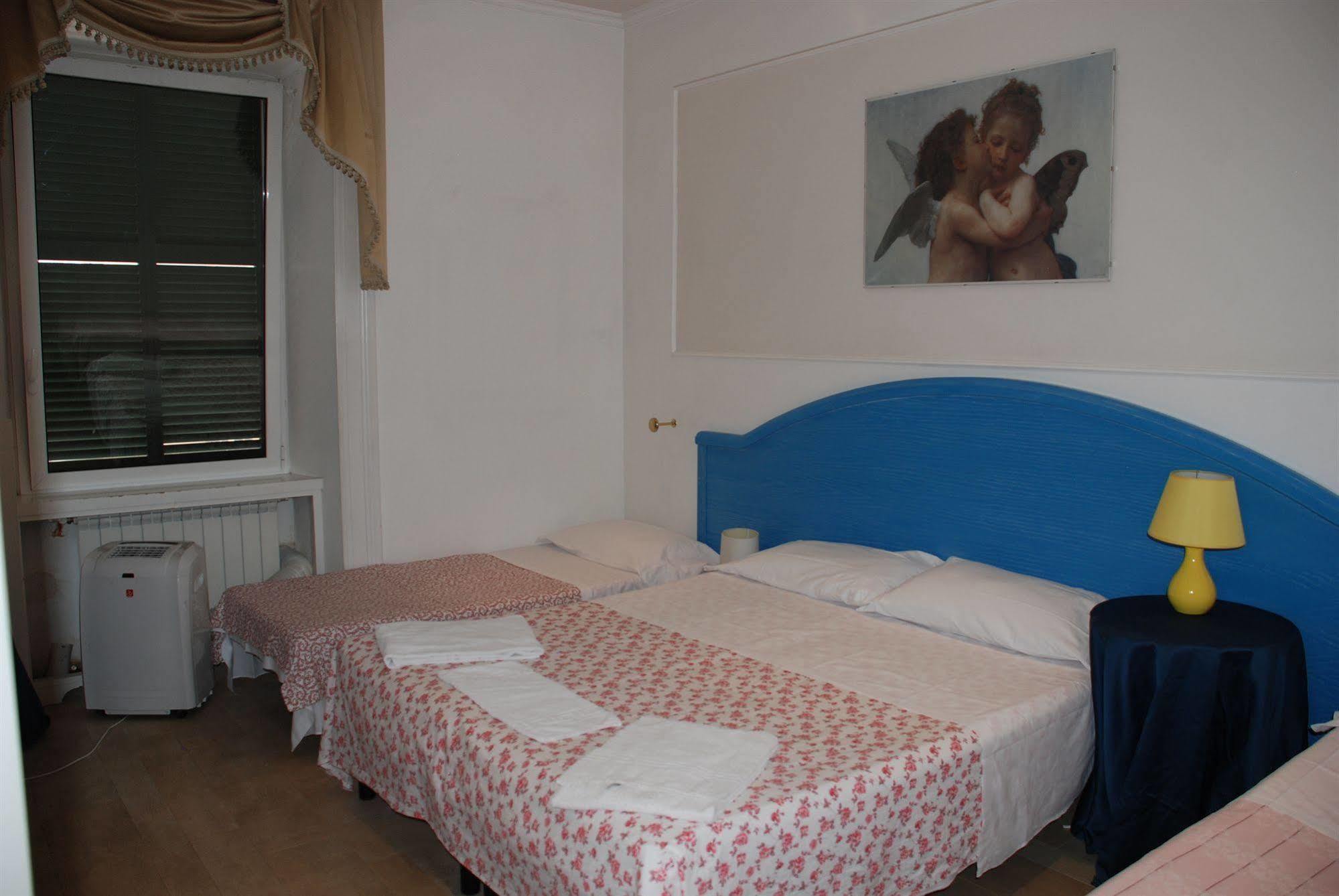 Bed and Breakfast Casa Dell'Amicizia Roma Exterior foto